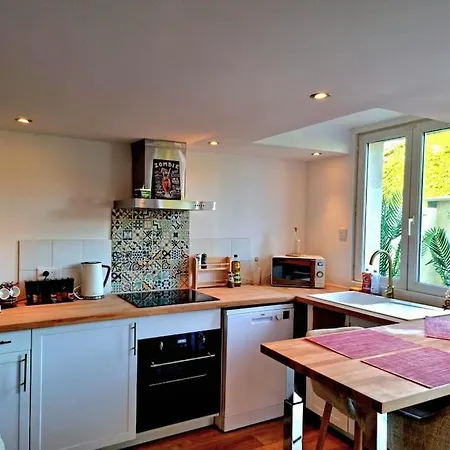 Le Quatorze Apartman Ménesplet