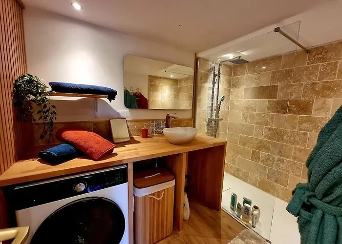 Le Quatorze 메네스플렛